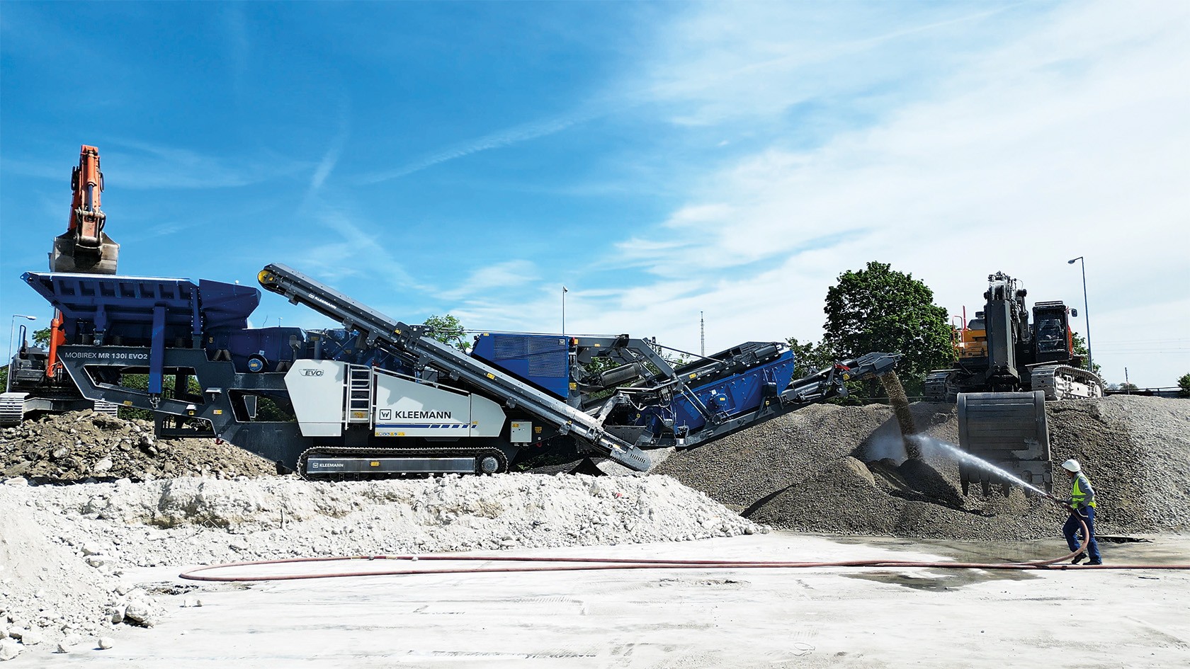 Impact crusher in recycling operation